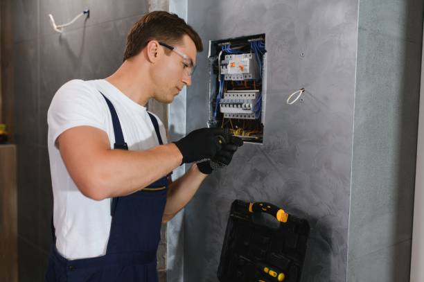 Best 24-Hour Electrician  in Oskaloosa, IA